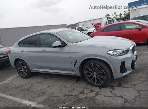 5UX33DT06N9M40667 2022 BMW X4 Gray Вид задньої частини салону