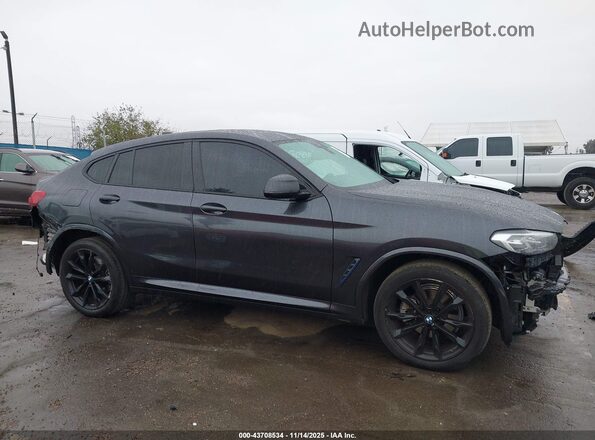 5UX33DT09N9J09596 2022 BMW X4 Black Vista interior de 360 grados