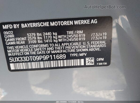 5UX33DT09P9P11689 2023 BMW X4 Gray Vista del compartimento del motor