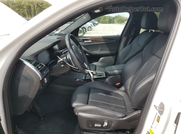 5UX33DT0XN9M32085 2022 BMW X4 White Front interior view