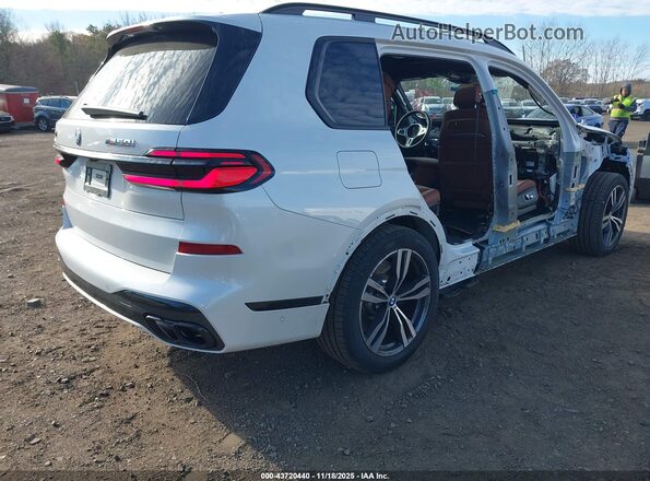 5UX33EM06S9Z55281 2025 BMW X7 White Задня права чверть