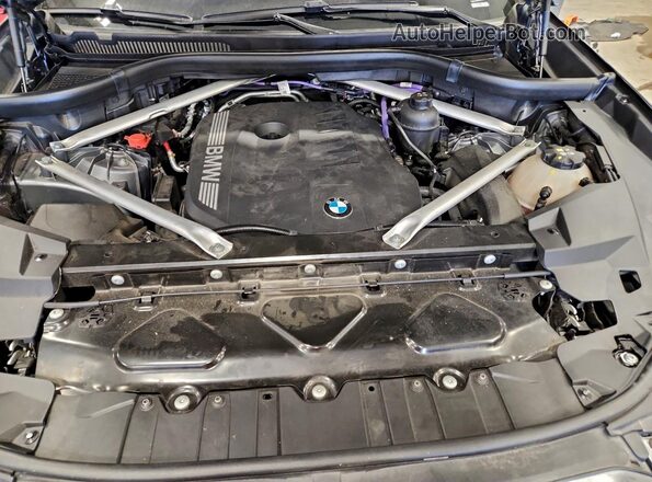 5UX33EX04R9V84014 2024 BMW X6 Серый Вид подкапотного пространства