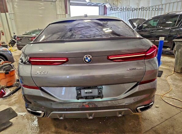 5UX33EX04R9V84014 2024 BMW X6 Серый Вид сзади