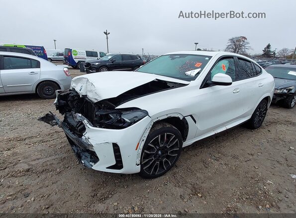 5UX33EX06R9T50473 2024 BMW X6 White Vista tres cuartos delantera izquierda