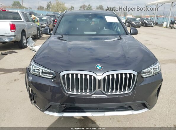 5UX43DP04P9N93663 2023 BMW X3 Gray ხელსაწყოთა პანელის ხედი