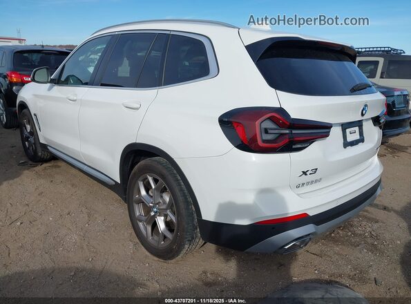 5UX43DP06N9J72346 2022 BMW X3 White Trasero izquierdo