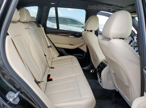 5UX43DP07N9L19290 2022 BMW X3 Black Widok tylnych siedzeń