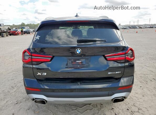 5UX43DP07N9L19290 2022 BMW X3 Black Widok z tyłu