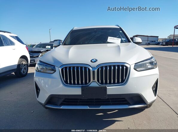 5UX43DP08N9N13679 2022 BMW X3 Белый Вид щитка приборов