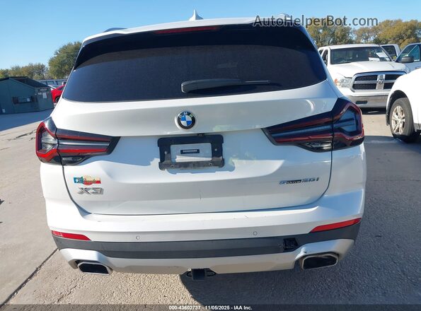 5UX43DP08N9N13679 2022 BMW X3 Белый 