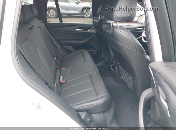 5UX43DP08R9U57541 2024 BMW X3 White VIN կոդի պիտակի տեսք