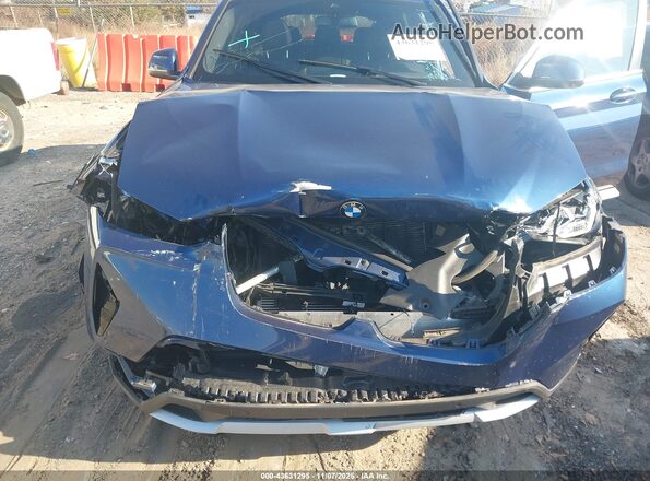 5UX43DP08R9U64053 2024 BMW X3 Blue Вид спереду