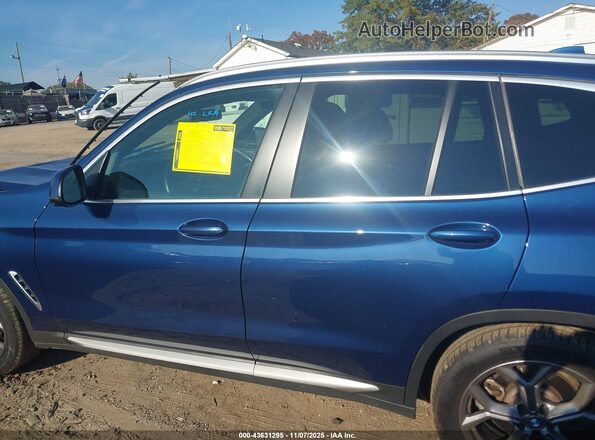 5UX43DP08R9U64053 2024 BMW X3 Blue Панорамний вид салону 360°
