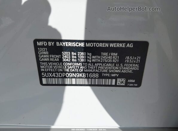 5UX43DP09N9K81688 2022 BMW X3 White Vista del compartimento del motor