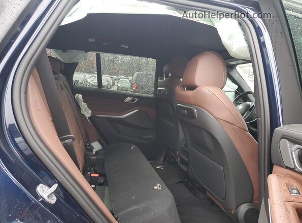 5UX43EU00S9X01618 2025 BMW X5 Blue უკანა სალონის ხედი