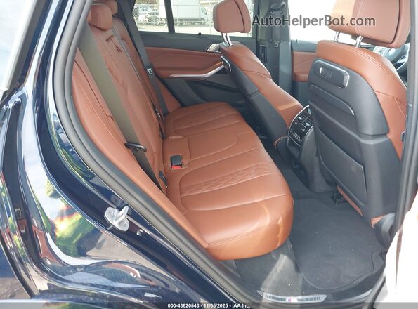 5UX43EU09S9Y75249 2025 BMW X5 Blue Vista de la etiqueta del VIN