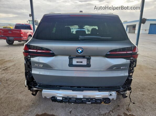 5UX43EU09T9019211 2026 BMW X5 Gray Rear view