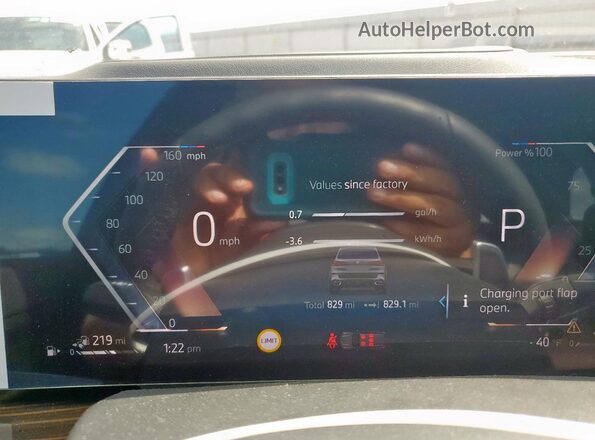 5UX43EU09T9019211 2026 BMW X5 Gray Instrument cluster view