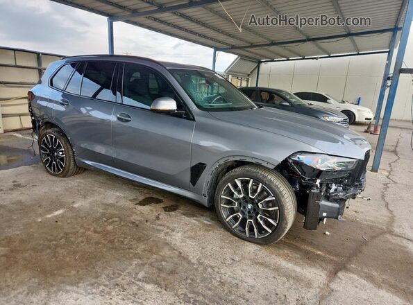 5UX43EU09T9019211 2026 BMW X5 Gray Front right