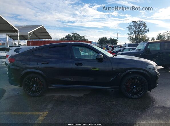 5UX43EX09R9T85769 2024 BMW X6 Gray Rear interior view