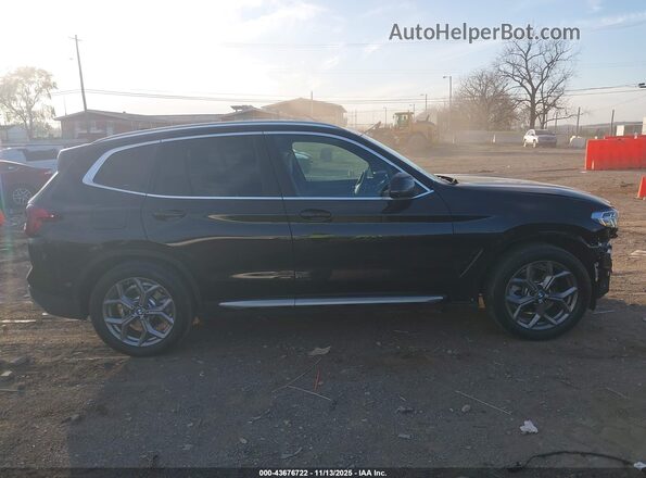 5UX53DP01P9R33873 2023 BMW X3 Black Widok wnętrza 360 stopni
