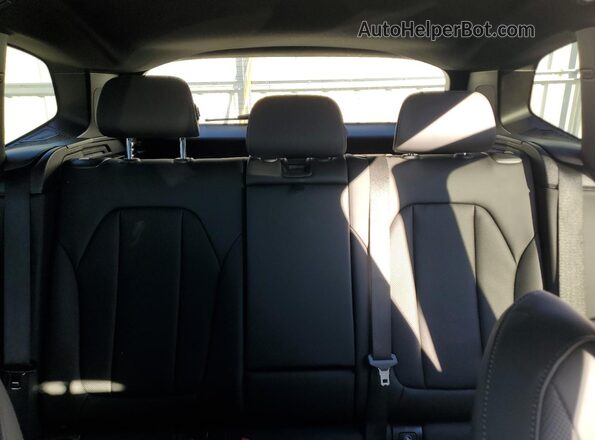 5UX53DP01P9T28655 2023 BMW X3 White Vista de los asientos traseros