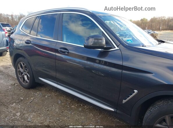 5UX53DP02N9K12488 2022 BMW X3 Black Rear interior view