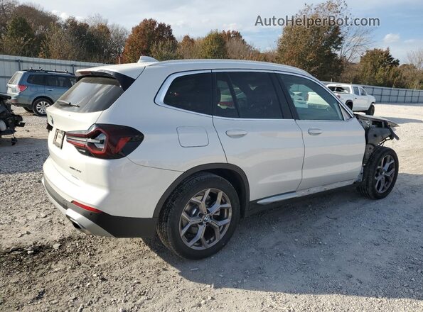 5UX53DP02N9L16107 2022 BMW X3 White Задня права чверть