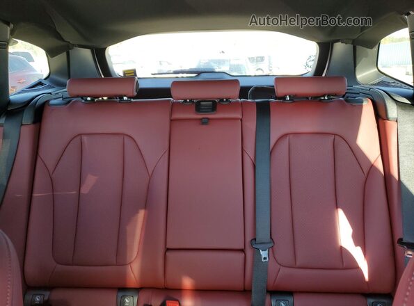 5UX53DP02P9R98375 2023 BMW X3 Silver Widok tylnych siedzeń