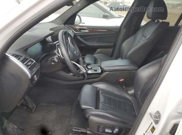 5UX53DP03N9J95023 2022 BMW X3 White Vista interior delantera