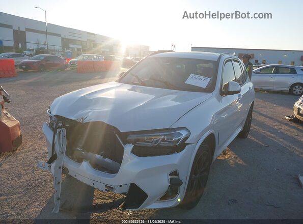 5UX53DP03N9M67828 2022 BMW X3 White Przód lewy