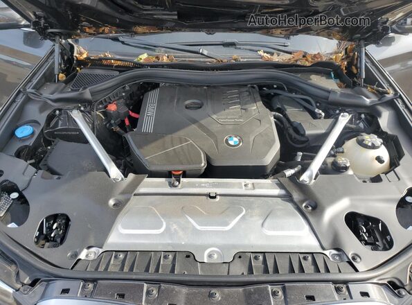 5UX53DP04P9S18859 2023 BMW X3 Gray ძრავის განყოფილების ხედი