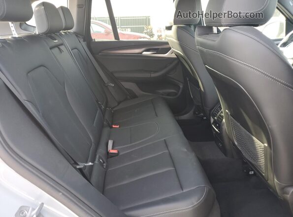 5UX53DP04P9S61419 2023 BMW X3 Gray Rear interior view