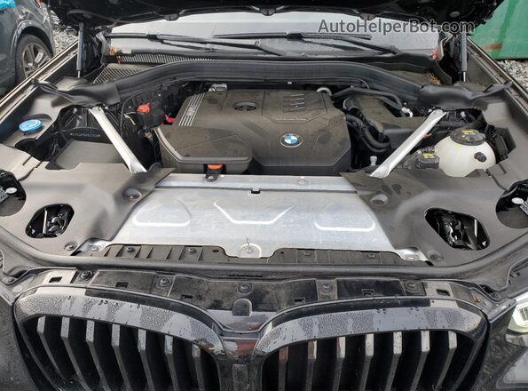 5UX53DP06N9L07829 2022 BMW X3 Black Vista del compartimento del motor