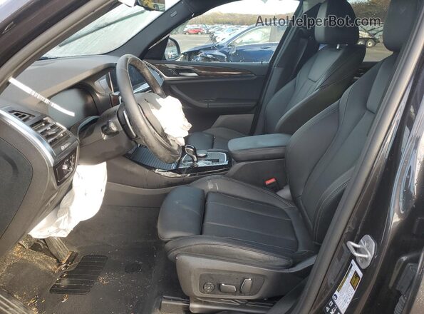 5UX53DP07R9W18255 2024 BMW X3 Black Вид салону спереду