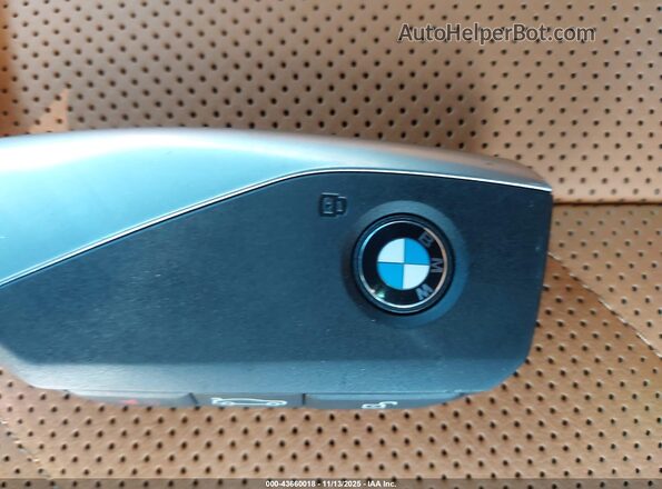 5UX53GP04S9003122 2025 BMW X3 Black Առջևի վահանակի տեսք
