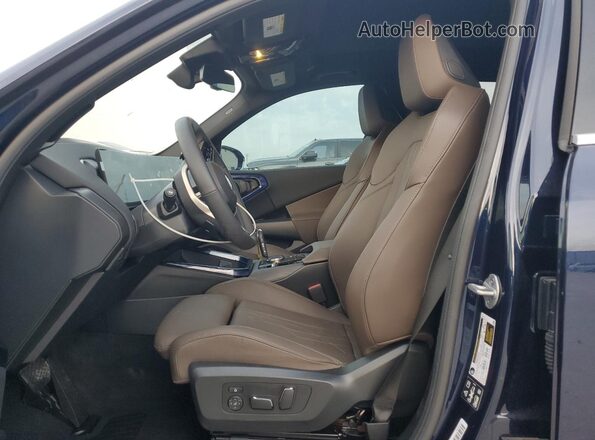 5UX53GP09S9017825 2025 BMW X3 Blue Front interior view