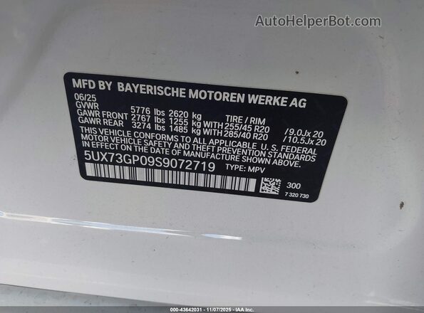 5UX73GP09S9072719 2025 BMW X3 White Շարժիչի բաժամունքի տեսք
