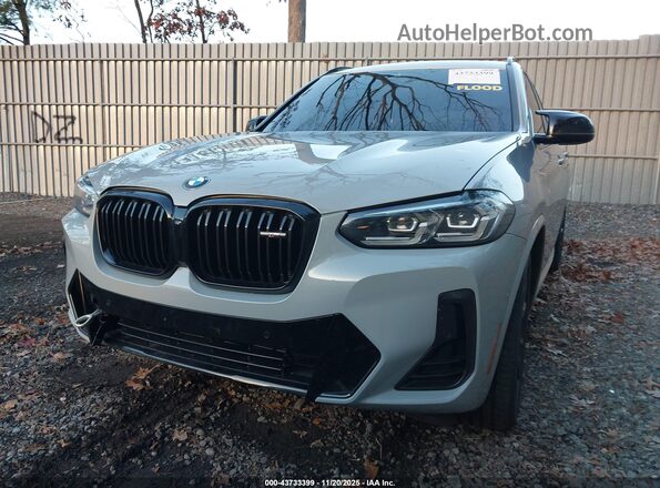 5UX83DP01N9J71526 2022 BMW X3 Gray Front view