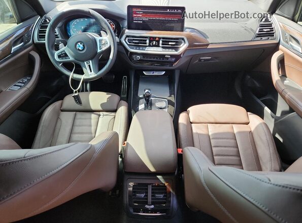 5UX83DP06R9T82307 2024 BMW X3 White წინა პანელის ხედი