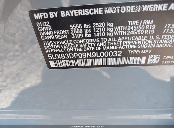 5UX83DP09N9L00032 2022 BMW X3 Pewter Widok komory silnika