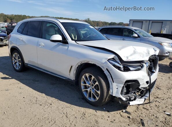 5UXCR4C01L9B89426 2020 BMW X5 White Przód prawy