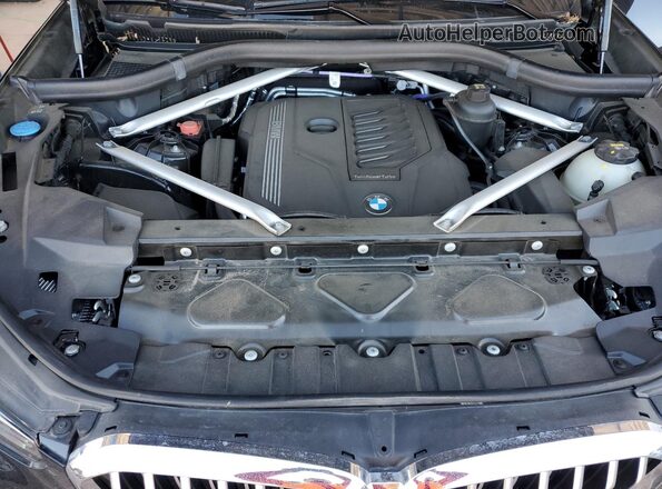 5UXCR4C01M9G52442 2021 BMW X5 Black Շարժիչի բաժամունքի տեսք