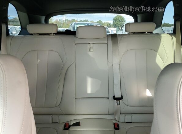 5UXCR4C06L9B04970 2020 BMW X5 White Вид задніх сидінь