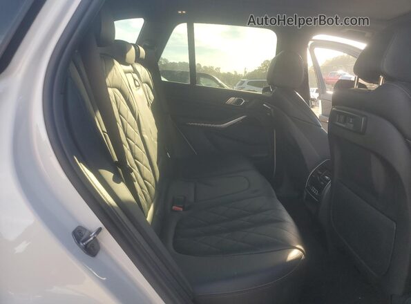 5UXCR4C06P9P10532 2023 BMW X5 White უკანა სალონის ხედი