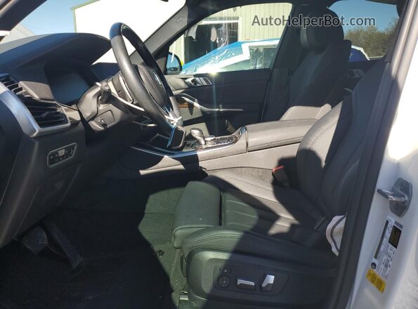 5UXCR4C08LLW64246 2020 BMW X5 White Вид салону спереду