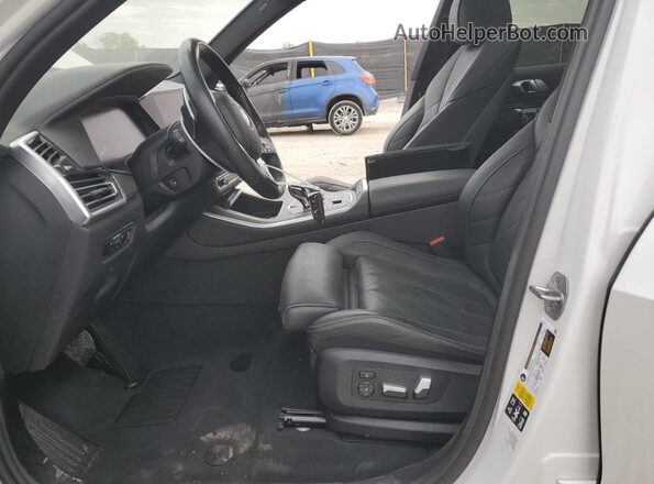 5UXCR6C03P9N53876 2023 BMW X5 White Вид салону спереду