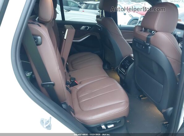 5UXCR6C04M9F10226 2021 BMW X5 White VIN კოდის სტიკერის ხედი