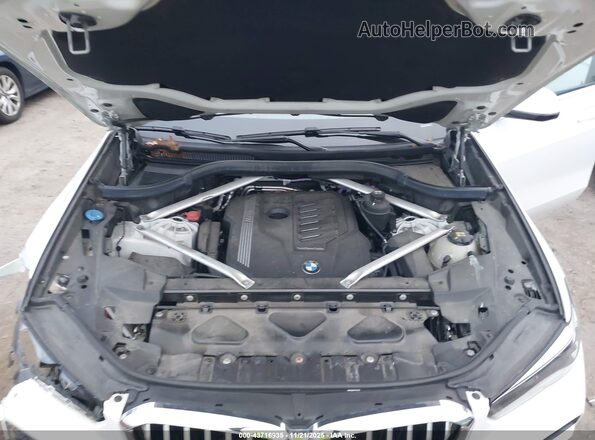 5UXCR6C04M9F10226 2021 BMW X5 White უკანა ხედი