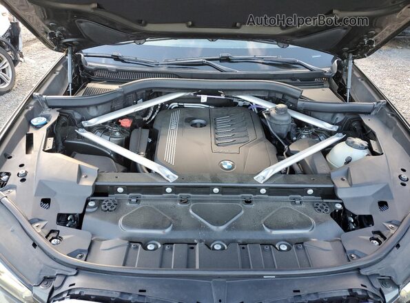 5UXCR6C06M9F36598 2021 BMW X5 Green Engine compartment view
